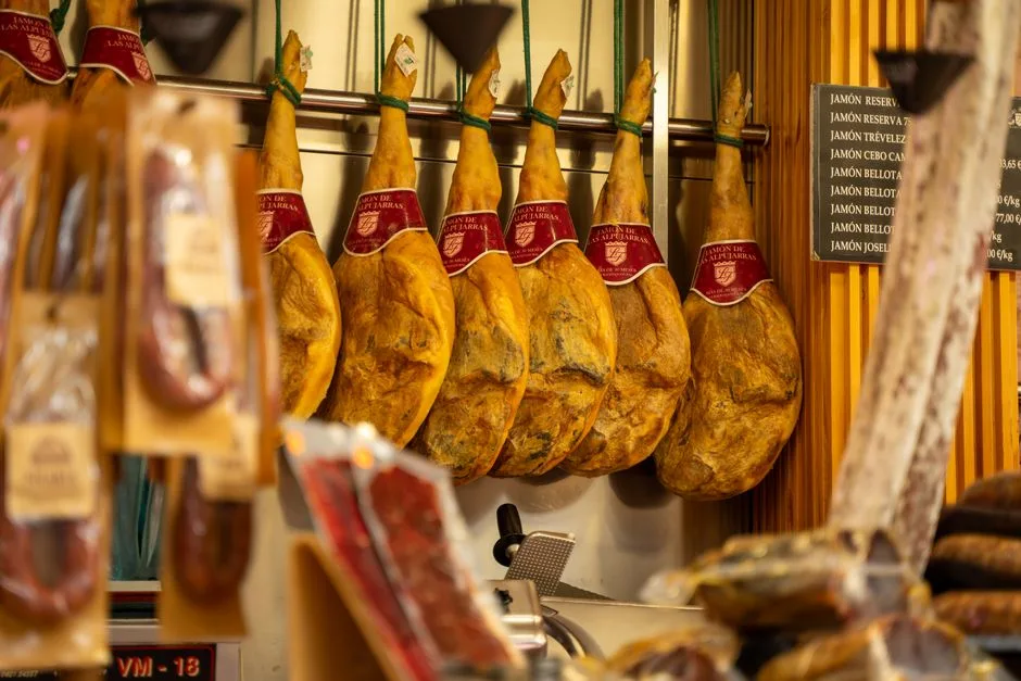 Jamón de bellota o de cebo: diferencias clave y cuál elegir