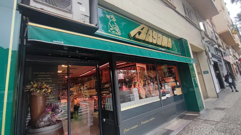 Charcutería Bayona - Tienda de jamones en Zaragoza - foto 2
