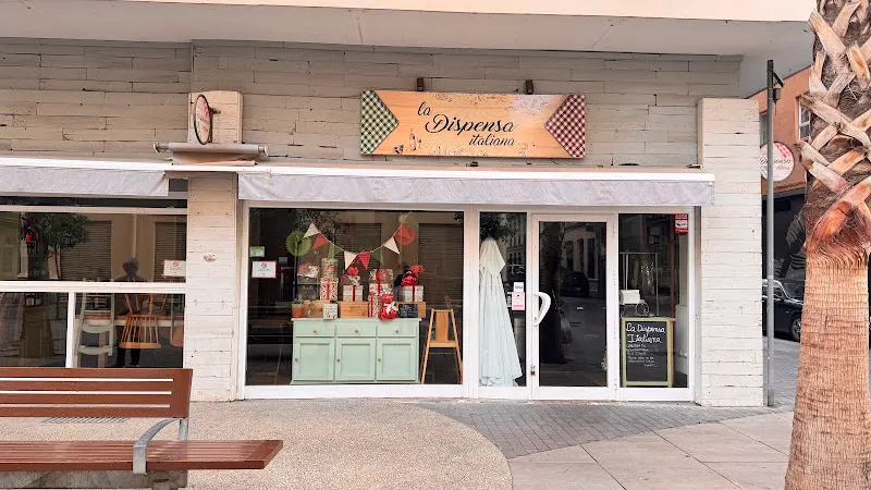 La Dispensa Italiana - Tienda de delicatessen en Málaga - foto 2