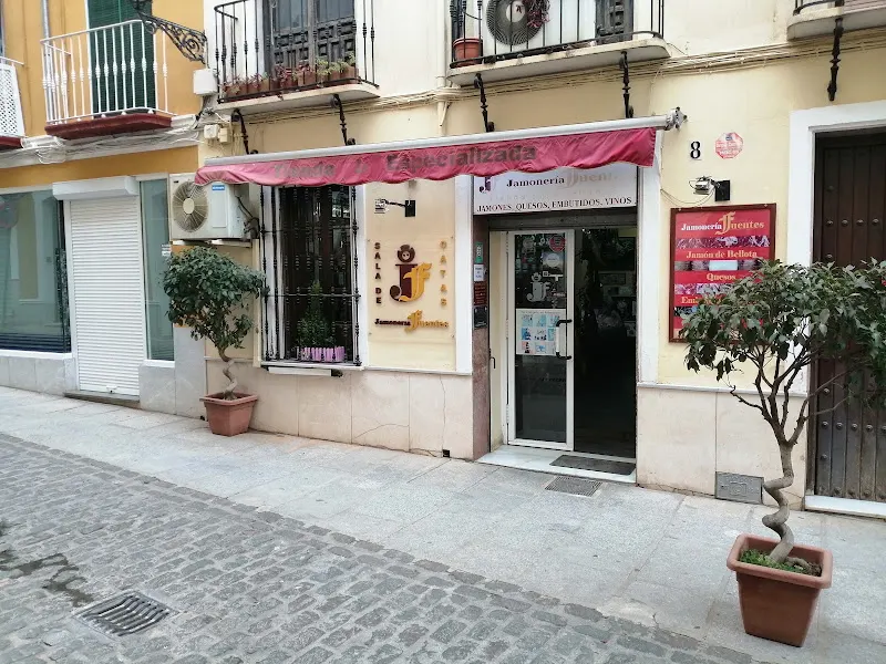 Jamonería Fuentes - Tienda de delicatessen en Antequera - foto 2