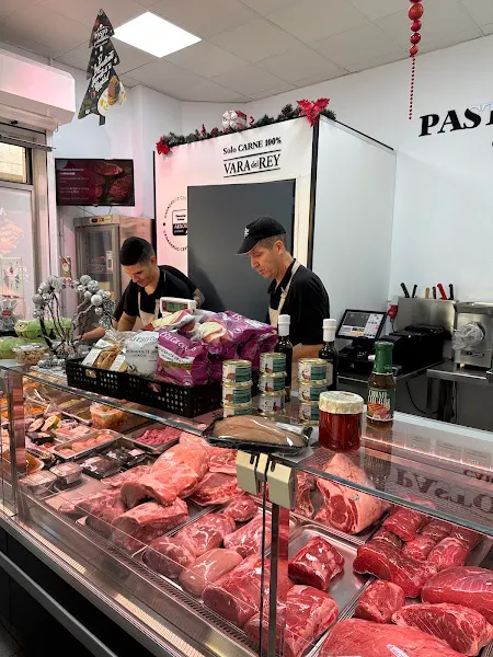 PASTO Y BELLOTA GUANARTEME - Carnicería en Palmas de Gran Canaria (Las) - foto 2