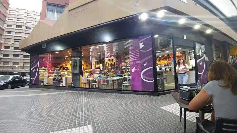 La Jamonería de Mesa y López - Bar en Palmas de Gran Canaria (Las) - foto 2