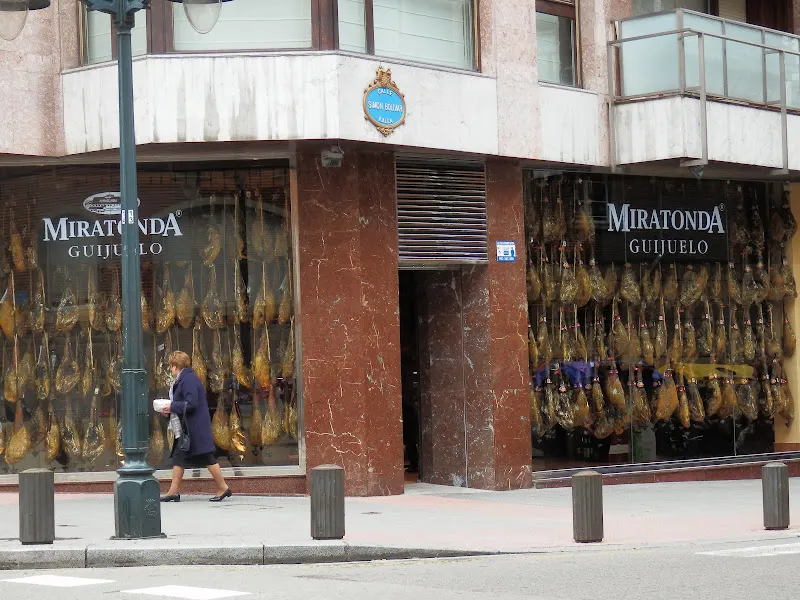 Jamonerías Miratonda Guijuelo - Tienda de jamones en Bilbao - foto 2