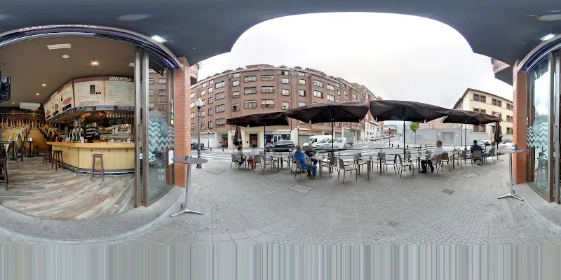 La Jamonería de Basurto - Bar de tapas en Bilbao - foto 2