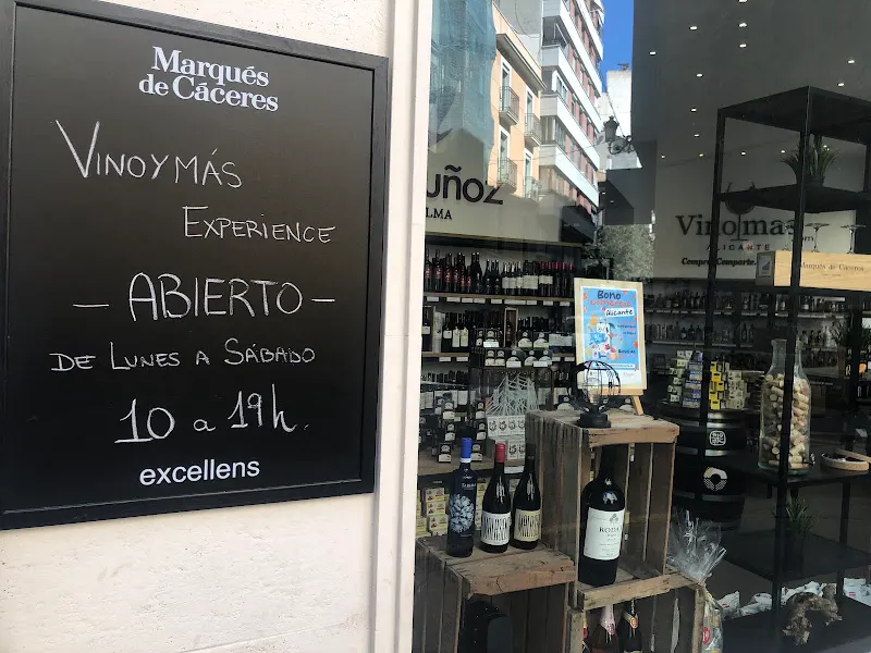 Vinoymas EXPERIENCE Tienda Gourmet de Vinos - Tienda de vinos en Alicante - foto 2