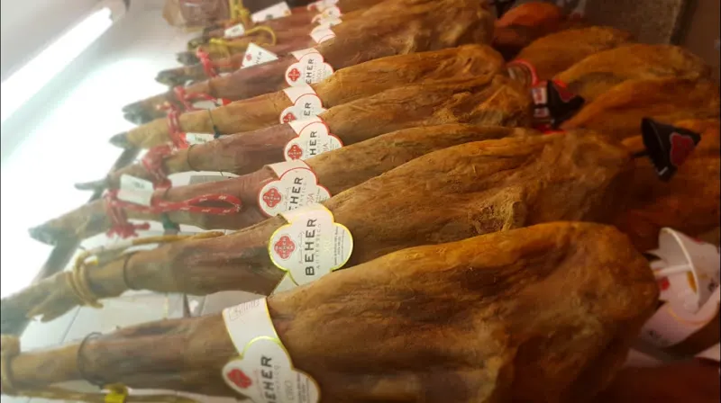 Antonio Ivorra Charcuteria Puesto 106 Mercado Central Alicante