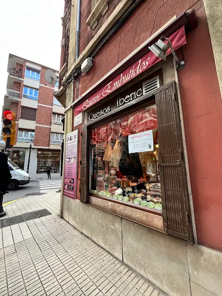 Quesería Cabrales 106 - Quesería en Gijón - foto 2