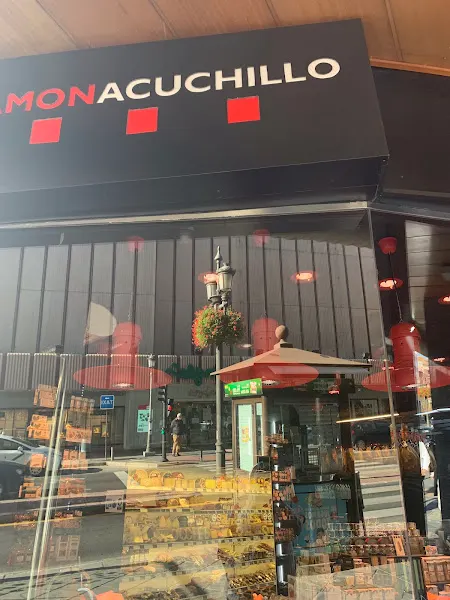 Jamonacuchillo - Tienda de delicatessen en Granada - foto 2