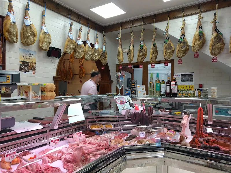 Carnes y Embutidos J Martínez - Carnicería en Elche - foto 2