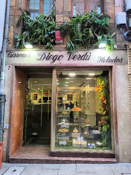 Diego Verdú Monerris - Heladería y Turronería - Heladería en Oviedo - foto 2