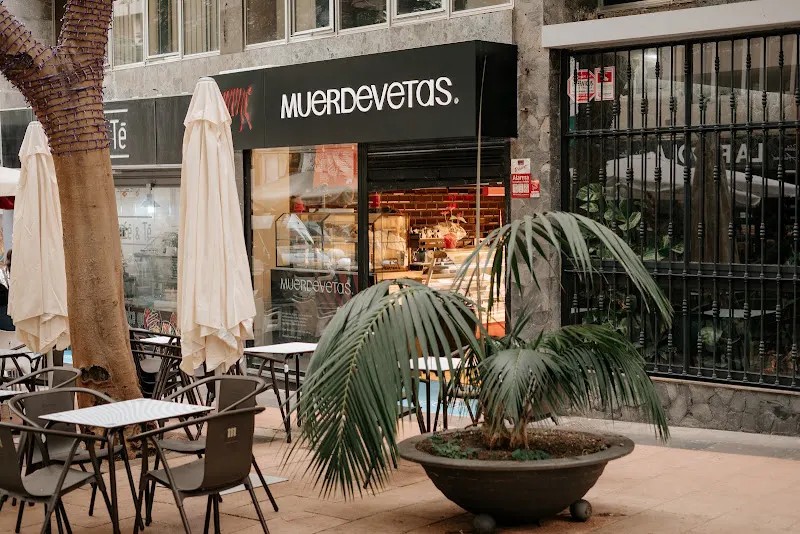 Muerdevetas - Tienda de jamones en Santa Cruz de Tenerife - foto 2