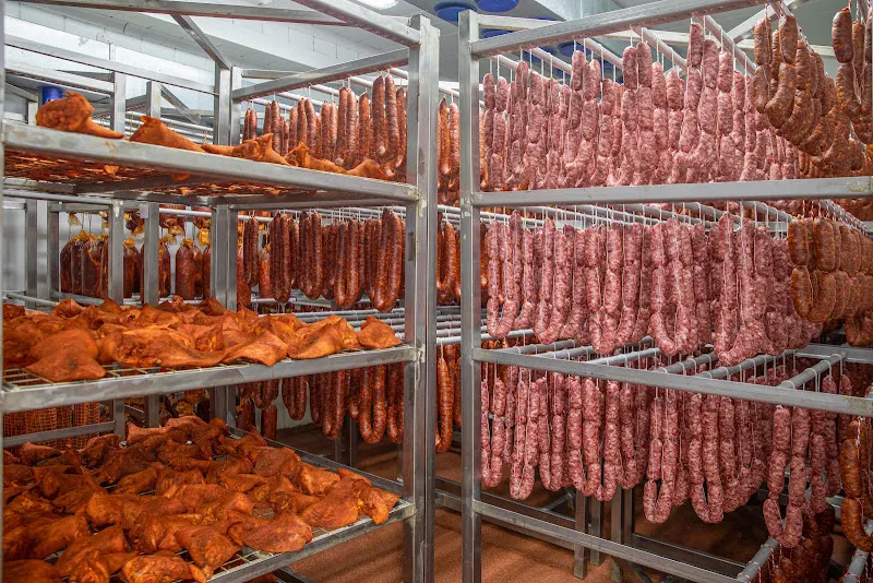 Pueblo de Picos | Productos cárnicos de Cantabria - Fabricante de alimentos en Astillero (El) - foto 2
