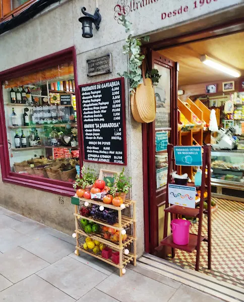 Ultramarinos La Hermida - Tienda de alimentación en Santander - foto 2