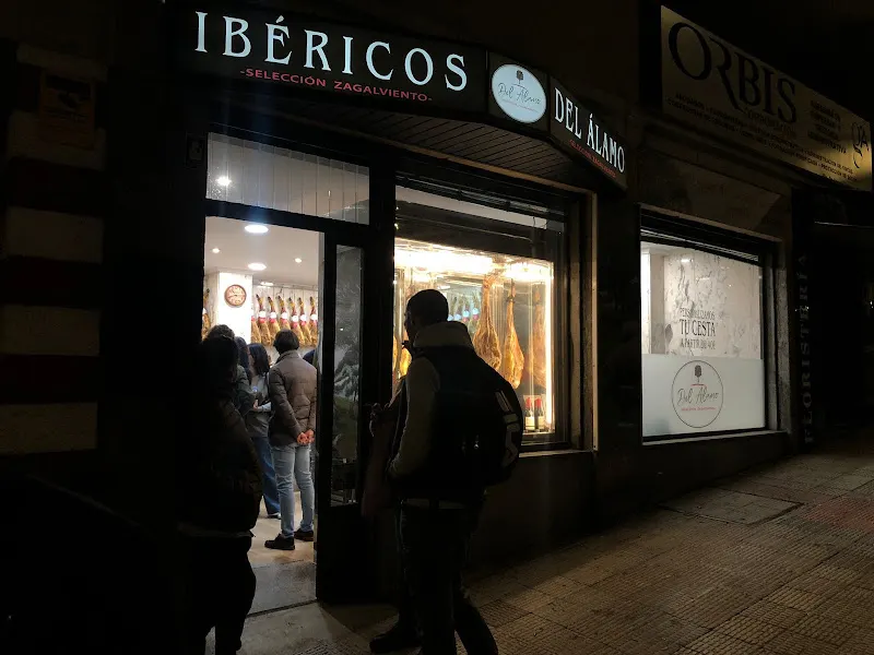 Del Álamo - Tienda de jamones en Salamanca - foto 2