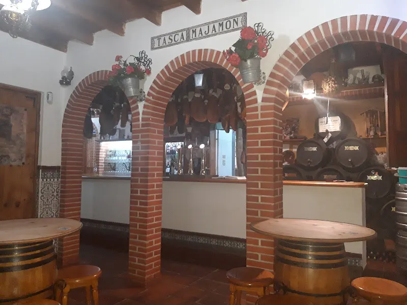 Tasca Majamón - Restaurante andaluz en San Cristóbal de La Laguna - foto 2