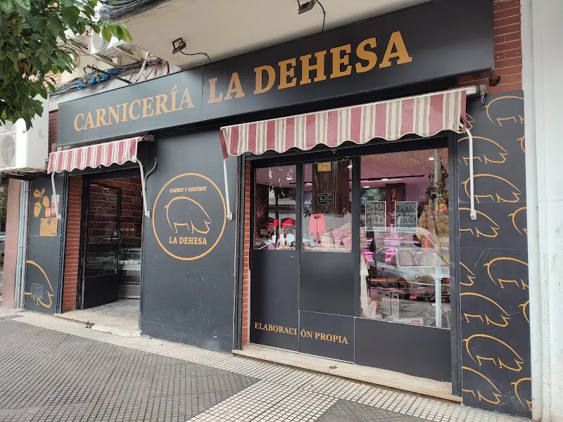 CARNES Y CHACINAS LA DEHESA - Carnicería en Huelva - foto 2