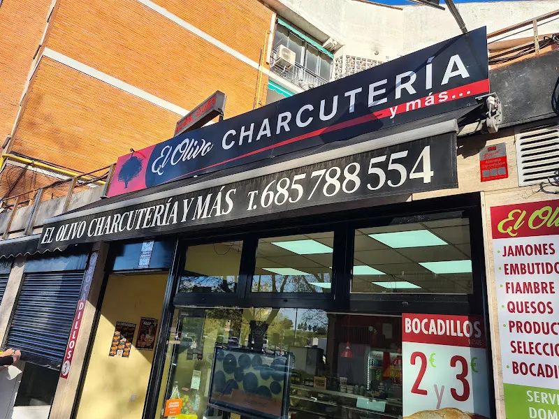 El Olivo Charcuteria y Mas - Tienda de alimentación en San Sebastián de los Reyes - foto 2