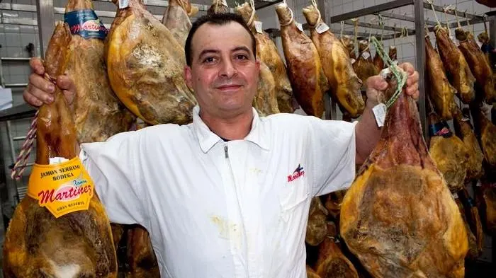 Xamóns Martínez - Almacén de jamón serrano en Ourense - foto 2