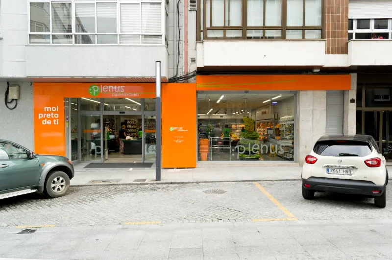 PLENUS SUPERMERCADOS - Supermercado en Ourense - foto 2