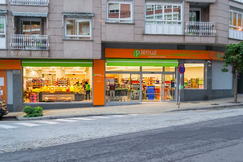 Plenus Supermercados - Supermercado en Ourense - foto 2