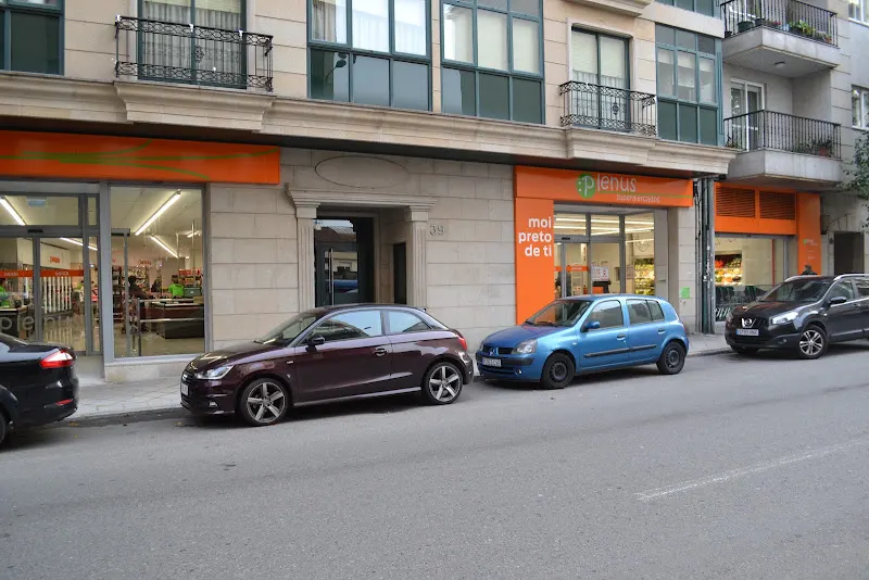 PLENUS SUPERMERCADOS - Ourense