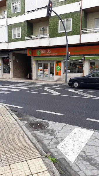 PLENUS SUPERMERCADOS - Supermercado en Ourense - foto 2