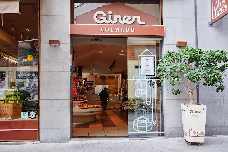 Colmado Giner - Tienda de delicatessen en Reus - foto 2