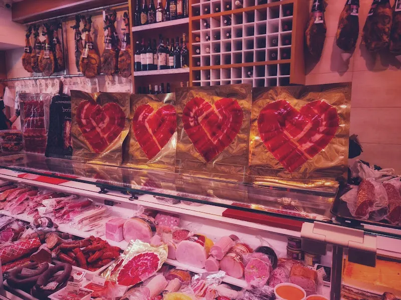 Productos Extremeños - Establecimiento de jamón serrano en Sant Boi de Llobregat - foto 2