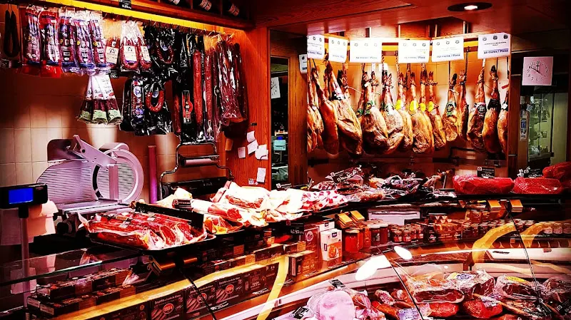 Mantequeria Peña - Jamonería en Palencia - foto 2