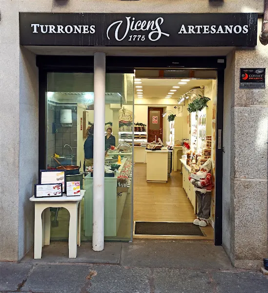 TORRONS VICENS TOLEDO - Tienda de delicatessen en Toledo - foto 2