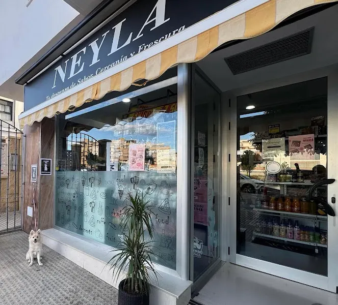 NEYLA - Supermercado en Vélez-Málaga - foto 2