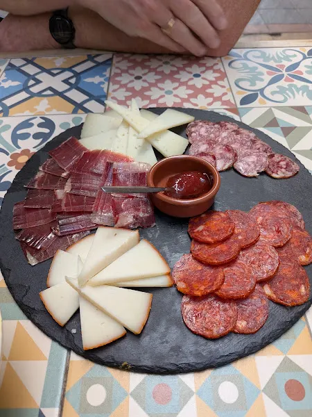 Jamón y Salud Ibérico tapas Bar - Fuengirola