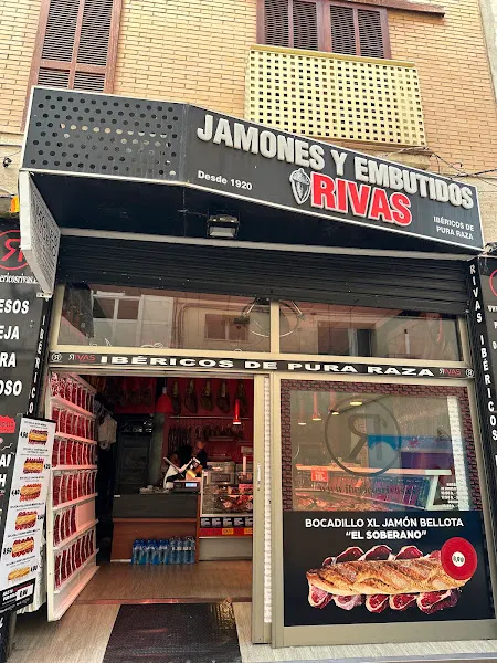 Jamones Y Embuitidos Rivas - Tienda de fiambres en Benidorm - foto 2