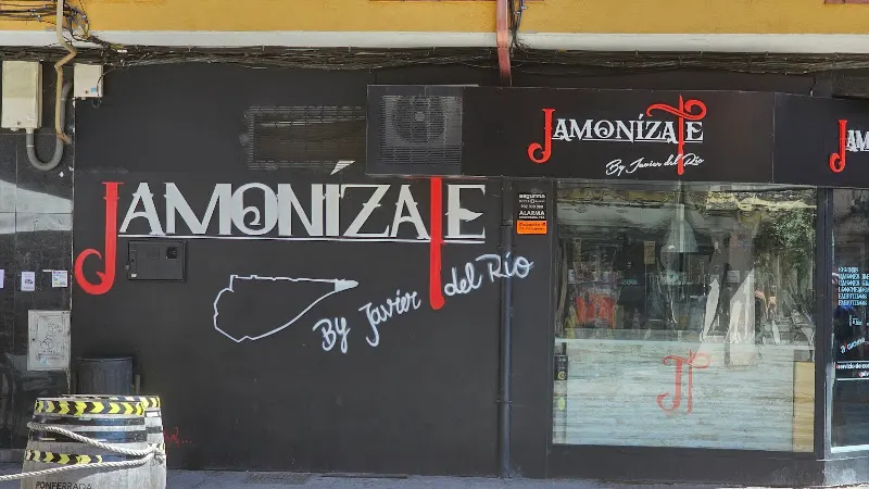 Jamonízate - Jamonería en Ponferrada - foto 2