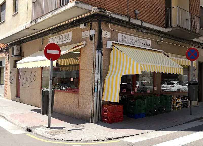Alimentación Julio. Frutería y Jamonería - Frutería en Zamora - foto 2