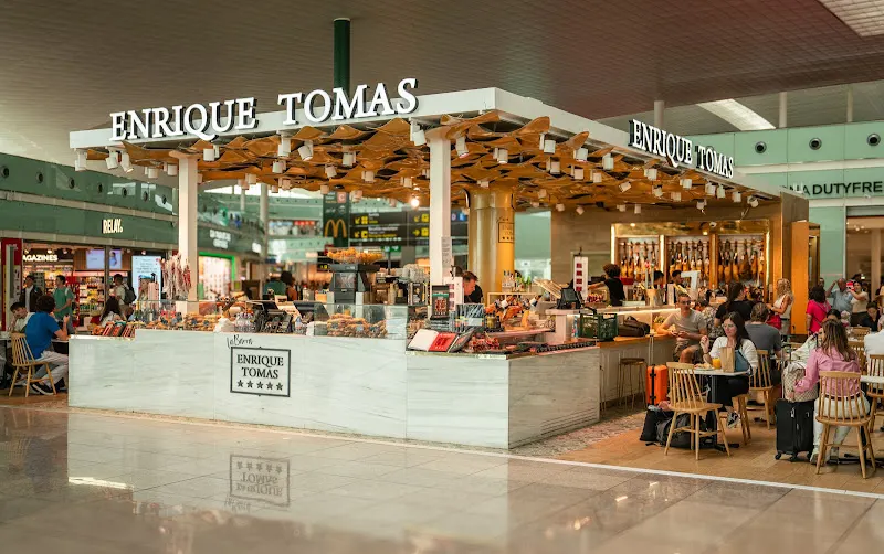 Enrique Tomás - Jamonería en Prat de Llobregat (El) - foto 2