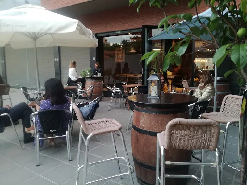 Trivins - Vinoteca en Castelldefels - foto 2