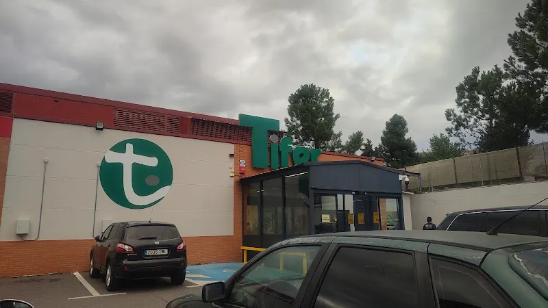 Tifer - Supermercado en Ávila - foto 2