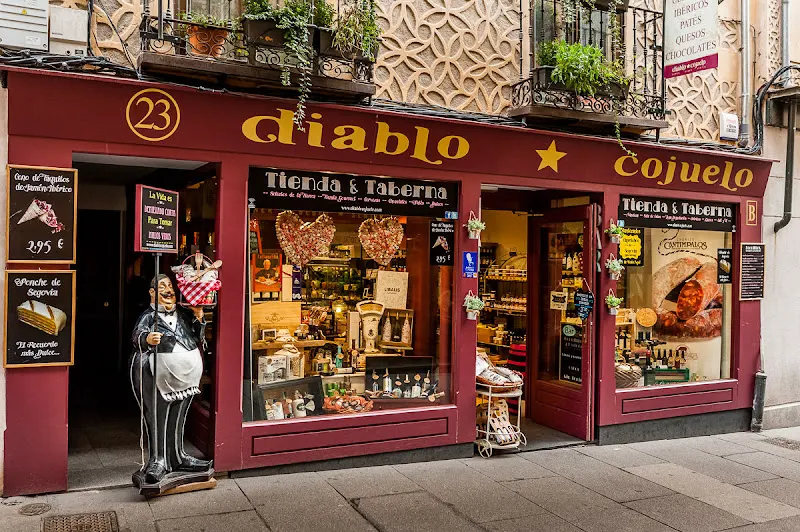 Diablo Cojuelo - Espacio Gastronómico - Tienda de delicatessen en Segovia - foto 2