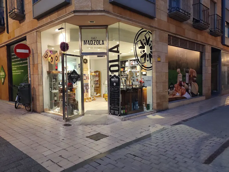 Chez Marzola - Tienda de delicatessen en Huesca - foto 2