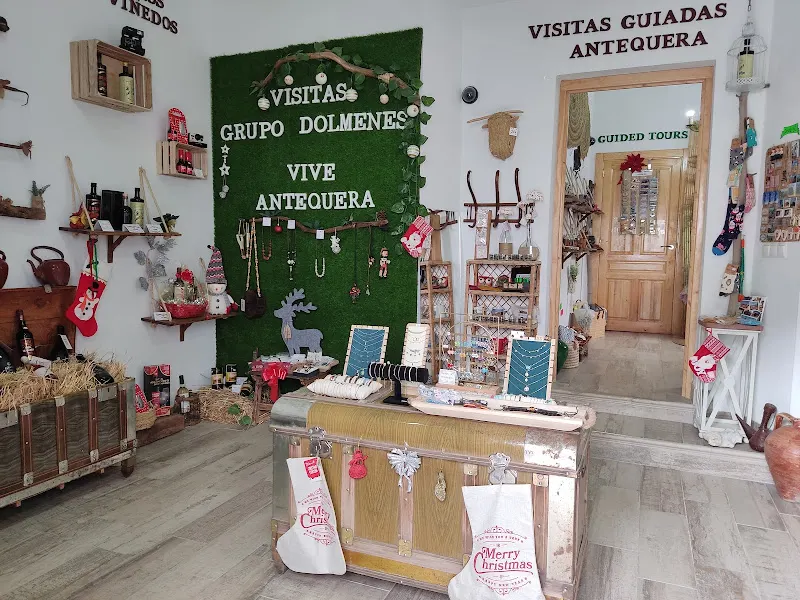 Visitas Guiadas en Antequera - Grupo Dolmenes - Agencia de visitas turísticas en Antequera - foto 2