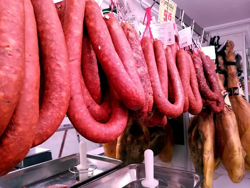 Carnicería Bernal - Avda de Extremadura - Carnicería en Plasencia - foto 3