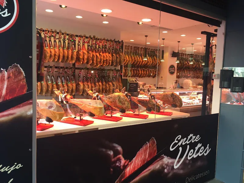 Entre Vetes Blanes - Tienda de jamones en Blanes - foto 3