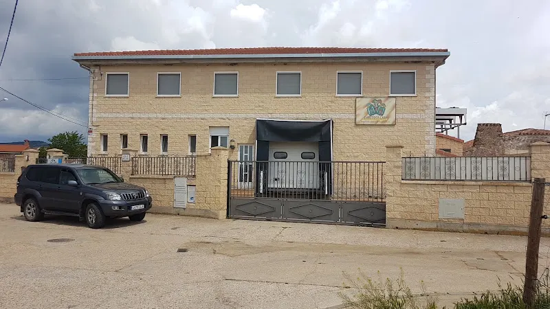 Embutidos Caba - Oficinas de empresa en Garray - foto 2