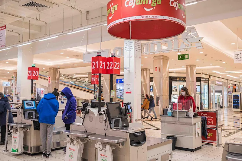 Alcampo - Supermercado en Vilagarcía de Arousa - foto 2