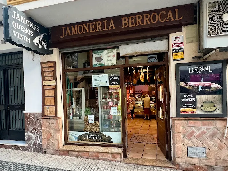 Jamonería Berrocal - Tienda de vinos en Ronda - foto 2