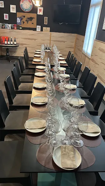 El Corcho - Vinoteca en Coruna (A) - foto 2