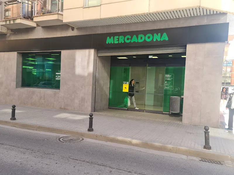 Alcampo Supermercado - Supermercado en Aranda de Duero - foto 2