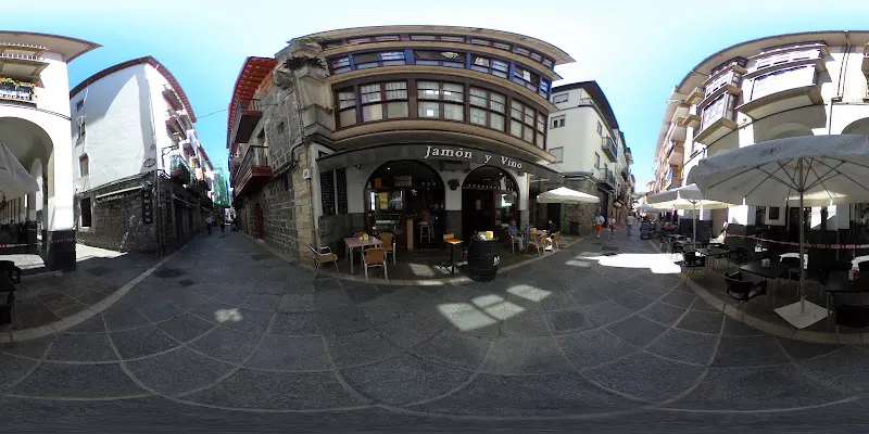 Bar Jamón y Vino - Bar en Castro-Urdiales - foto 2
