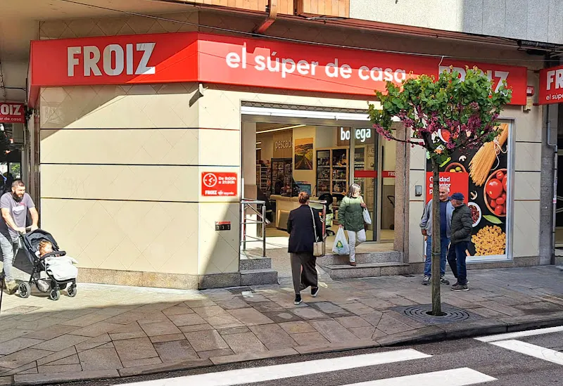 Supermercados Froiz - Supermercado en Redondela - foto 2